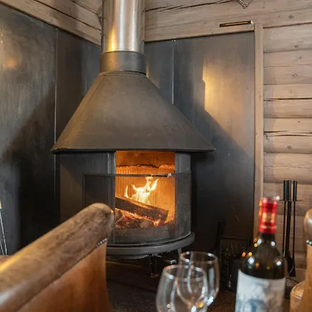 Casa de Férias Cozy, Modern Log *